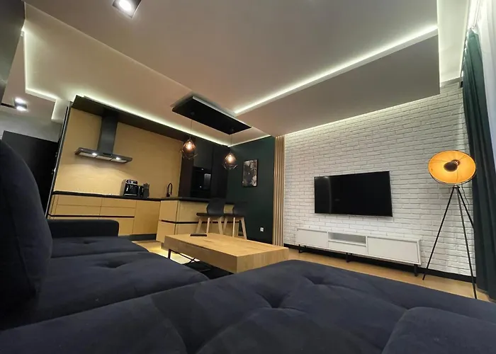 Golden * רוגובו