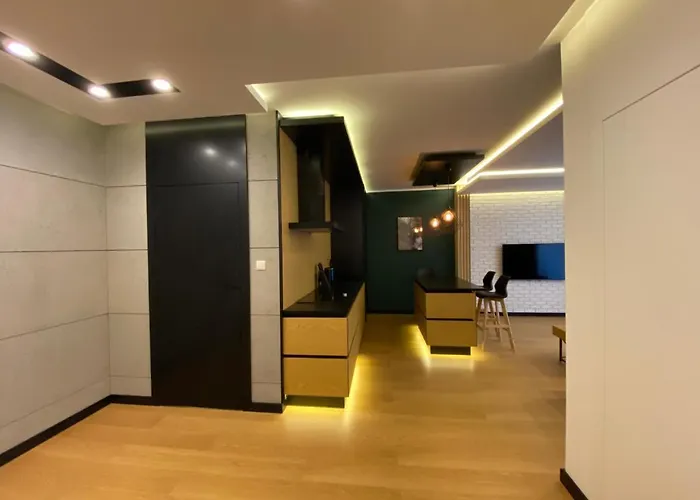 アパート Golden ロゴボ